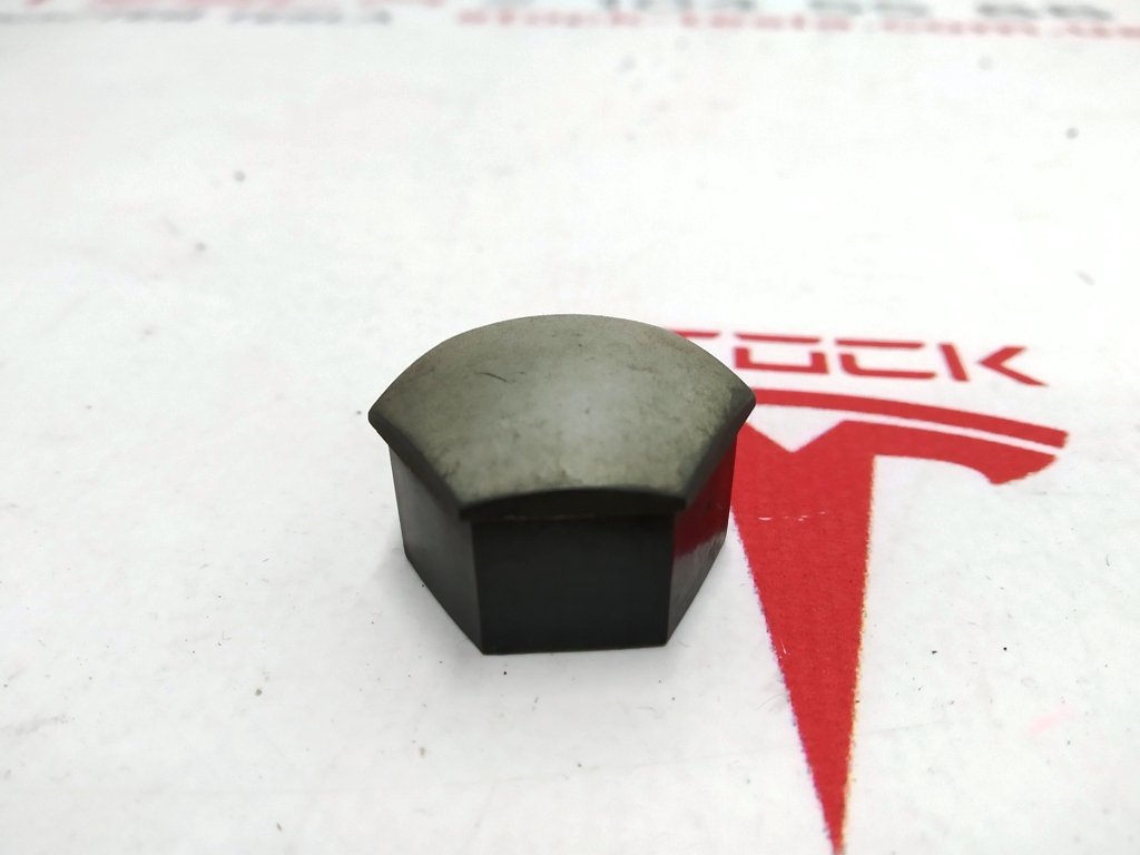 9 1023838-00-A Nakrętka koła czarna Tesla model XS REST 1023838-00-A